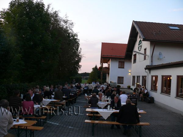 Kramerwirt - BBQ buiten